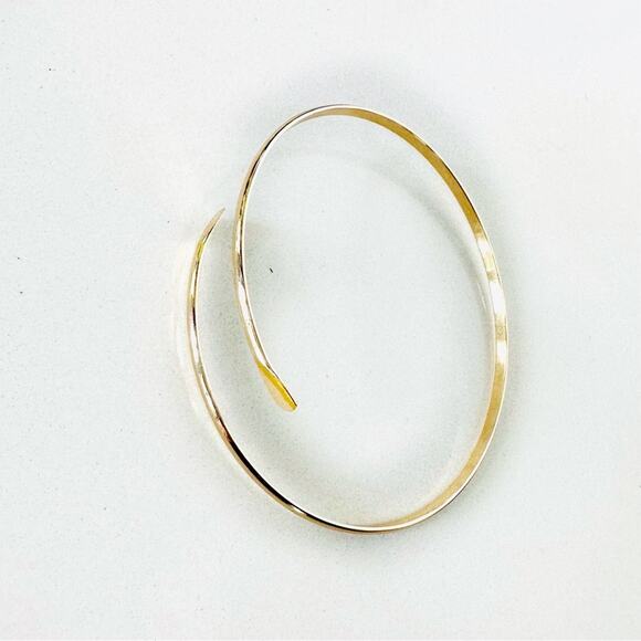 NEW NORDSTROM REVOLVE 14kt Gold Slim Band Twisted Bracelet Bangle Cuff Jewelry - Picture 3 of 11